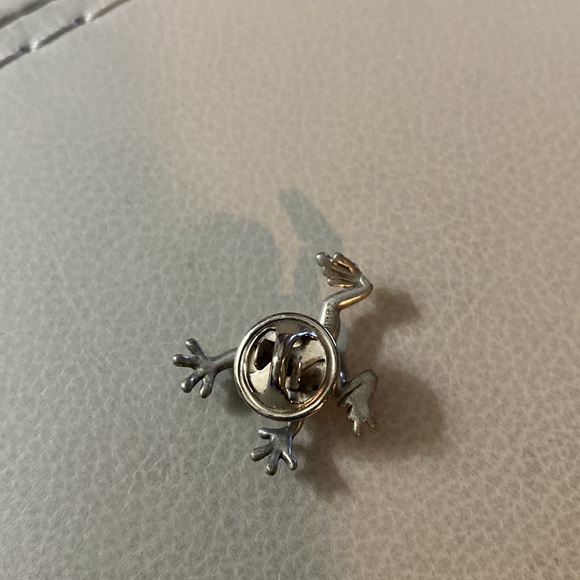 Pewter Dan Forth Pewter lapel pin  brooch tie tack - Picture 3 of 4